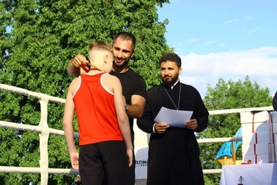 В Храме Рождества Христова прошла спартакиада. Участниками стали около 200 спортсменов, включая параспортсменов и ветеранов СВО
